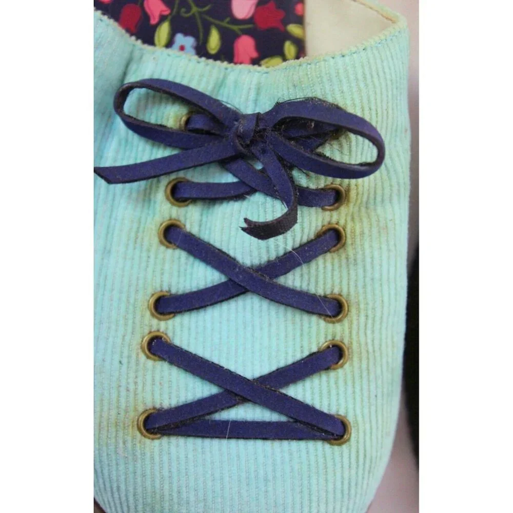 Gymboree Apple For The Teacher Blue Corduroy Slip On Clogs sz 12 Wedge Flowers